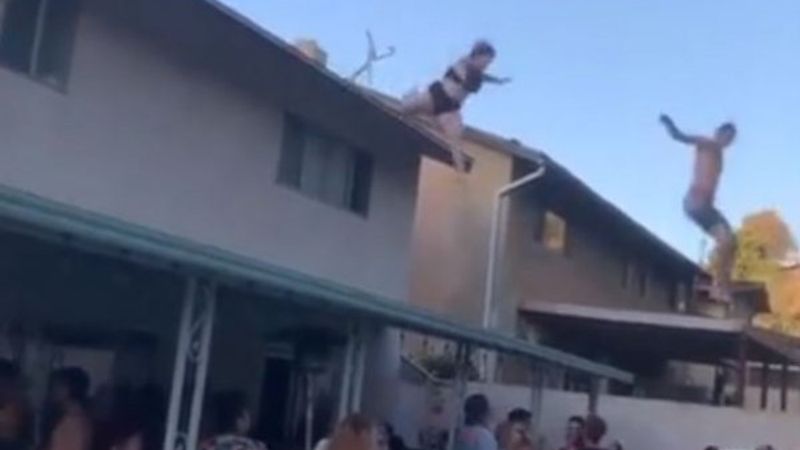 Çatıdan havuza atlarken talihsiz kaza