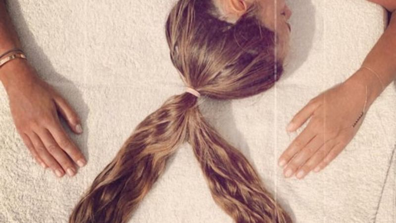 Emina Jahovic'ten bikinili paylaşım