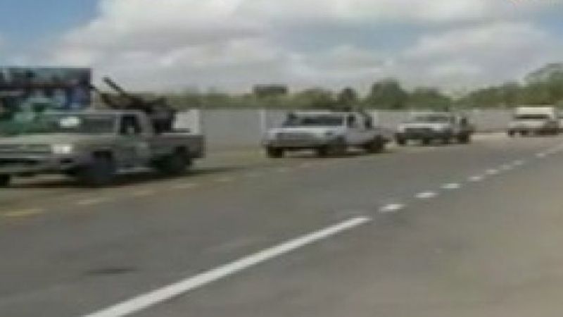 Libya hükümeti Sirte'ye askeri sevkiyat yaptı