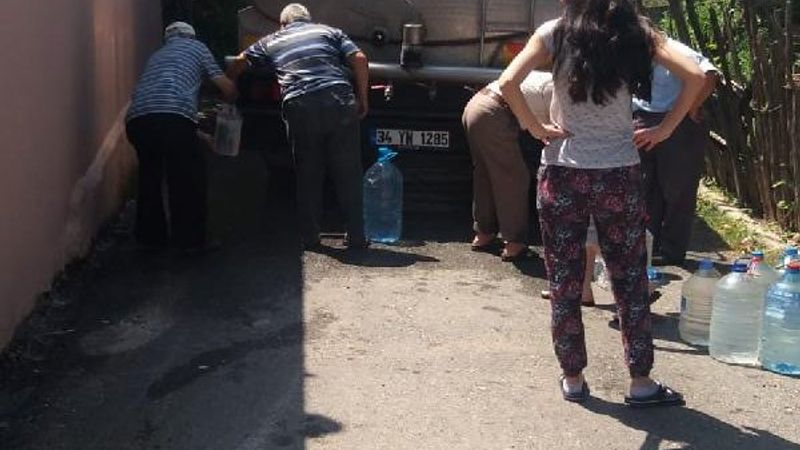 Şile'de su dağıtan tankeri fotoğraflayan muhtar konuştu