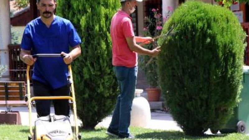 Edirne'de 6 asırlık camide 'imam-cemaat' dayanışması