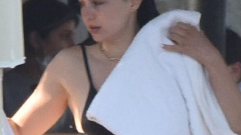 Burcu Özberk, balona çıkmakta zorlandı