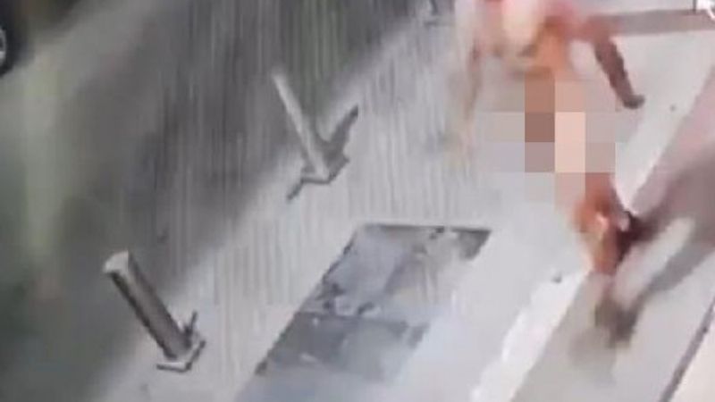 Kocaeli'de kaldırımda çırılçıplak yürüdü