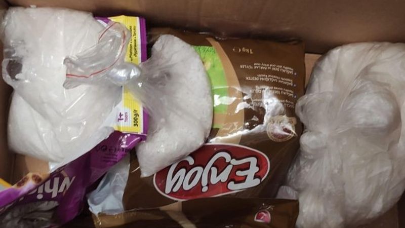 Van'da uyuşturucuyu kedi maması poşetlerine zulaladı