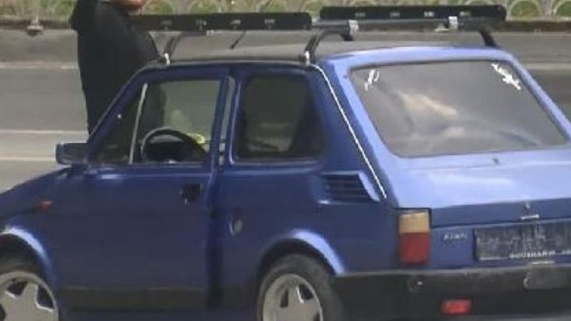 Aküsü biten aracı için kimse yardım etmedi