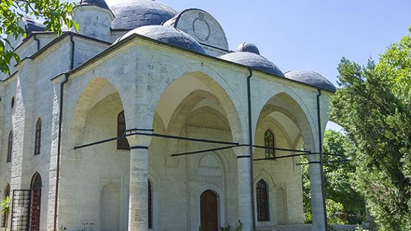 18 ülkede 329 Türk mimari eserini kiliseye çevirdiler