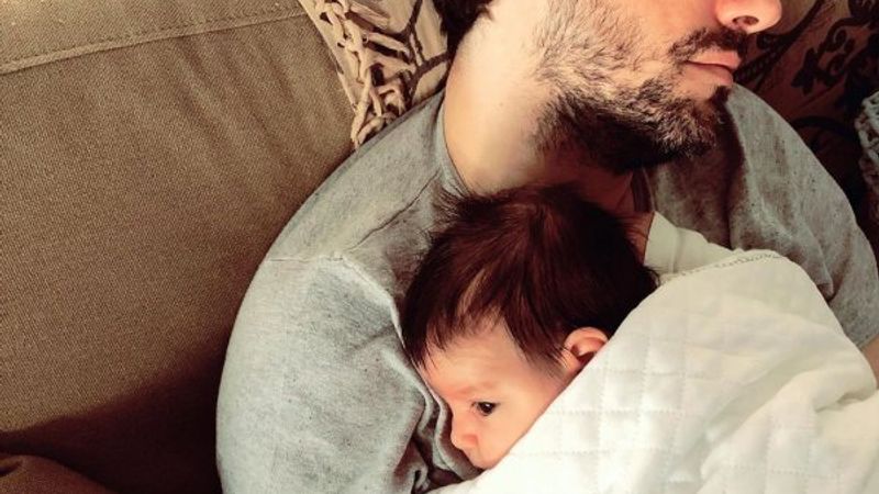 Salih Bademci, 3 aylık kızıyla tatilde