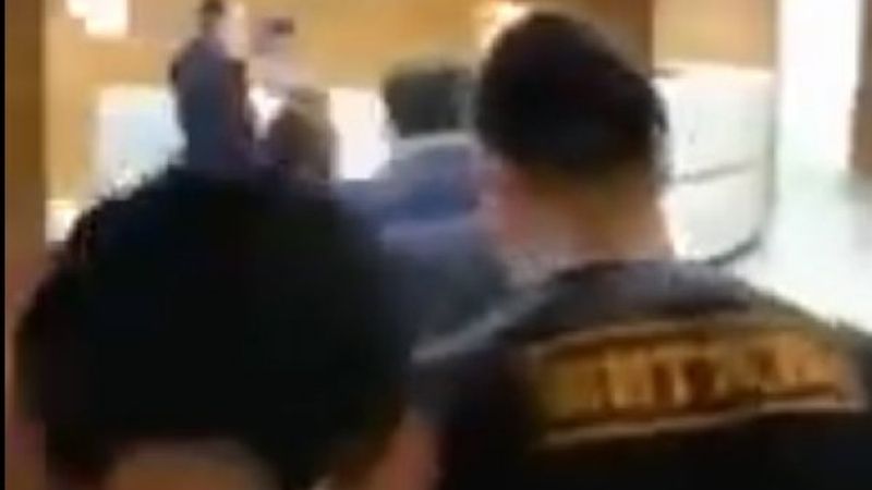 Azerbaycan asıllı milyarder, Ermeni diplomatları attırdı