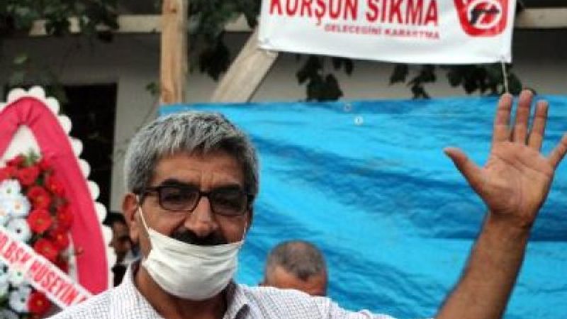 Tokat'ta oğlunu evlendiren babadan anlamlı pankart