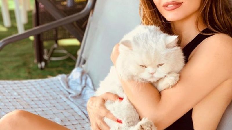 Simge Sağın, yogayı sevdi