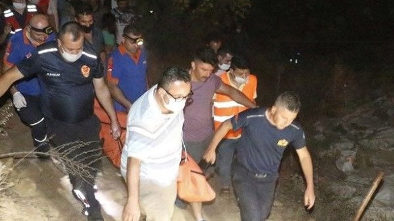 Manisa'da misinalara takılan itfaiyeci boğuldu