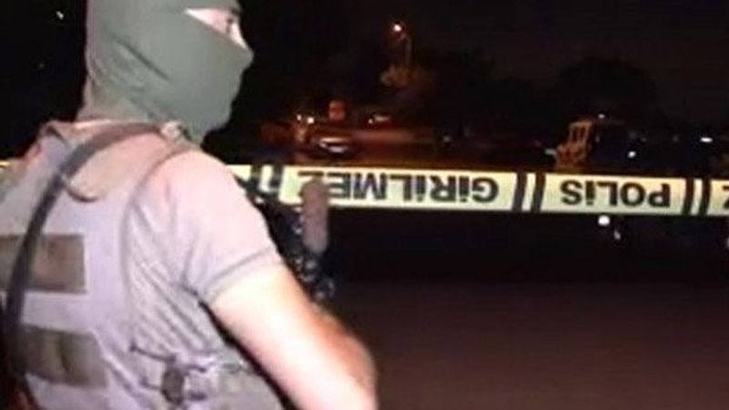 Kartal’da kavgayı ayırmak isteyen polis yaralandı