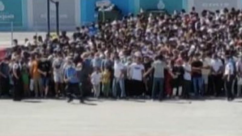 İstanbul'da vapura koşan vatandaşların görüntüsü şaşırttı