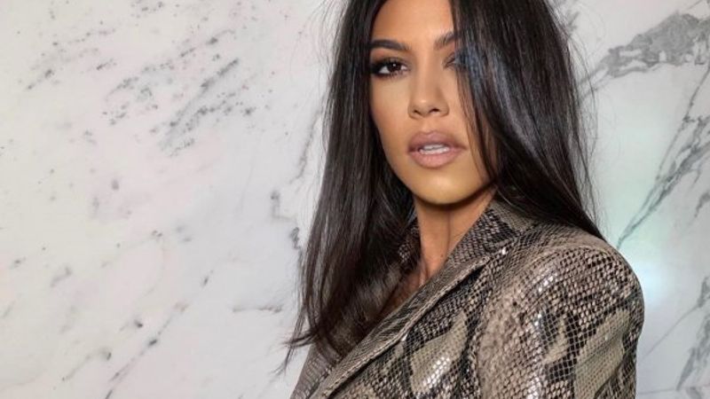 Kourtney Kardashian, oğlunun saçlarını kestirdi