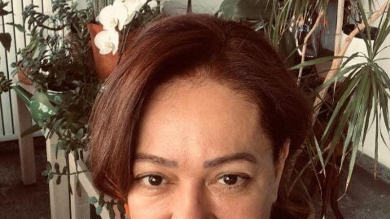 Bennu Yıldırımlar’dan Yaprak Dökümü paylaşımı