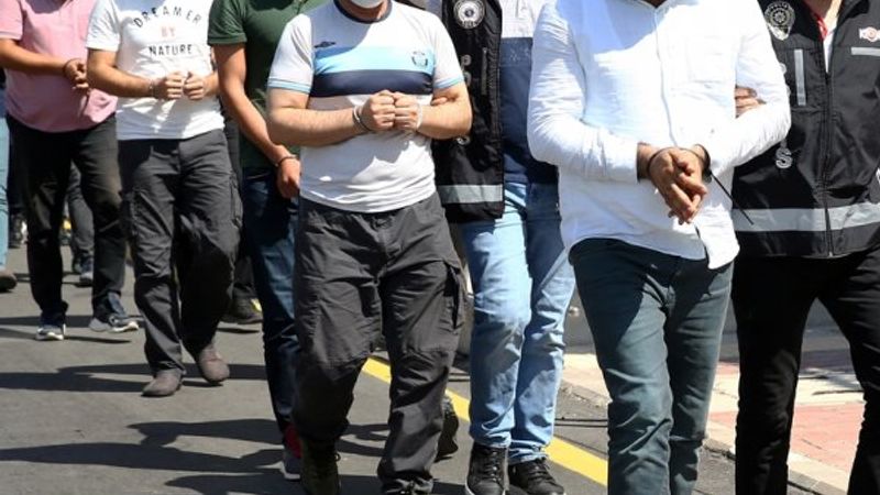 Adana merkezli 14 ilde FETÖ operasyonu: 2 tutuklama