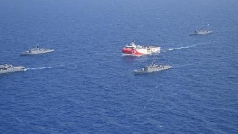 MSB: Oruç Reis'e refakat ve koruma sağlanıyor