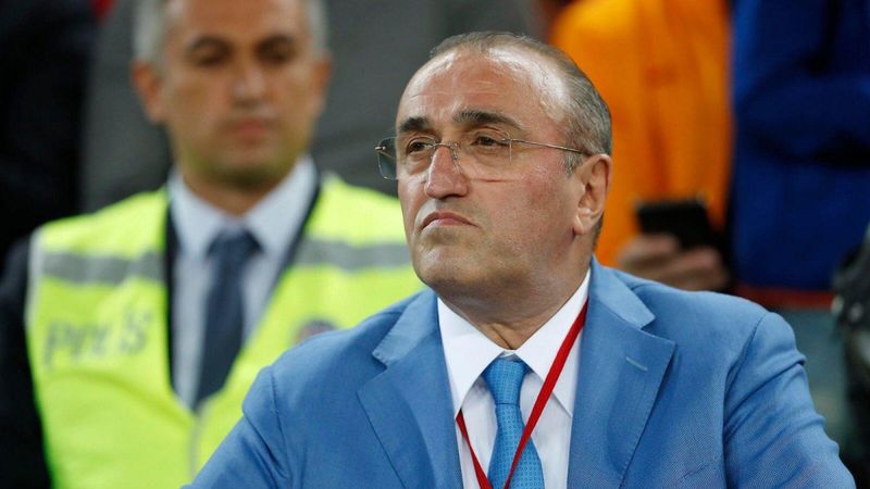 Albayrak'ın Mert Hakan sözleri:Sana saat alacağım demişti