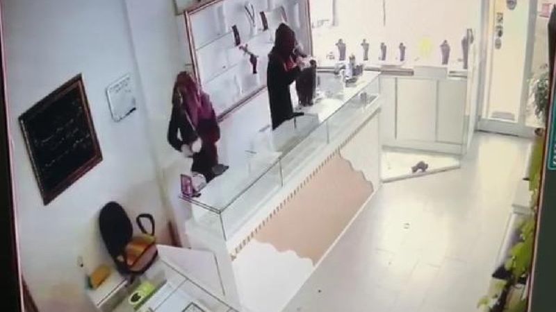Adana'daki kuyumcu soygununun görüntüleri ortaya çıktı