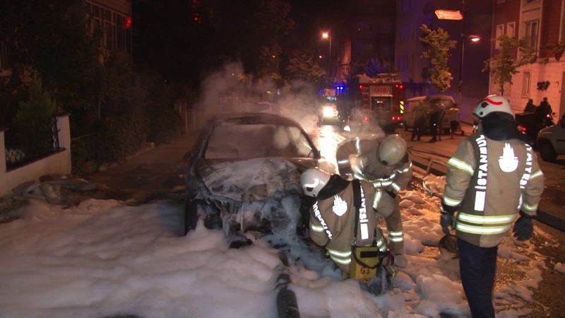 Üsküdar'da alkollü gençler kaza yaptı