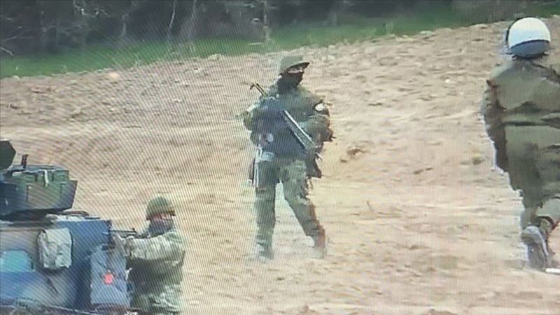 Yunan askerleri Türk köyünde tatbikat yaptı