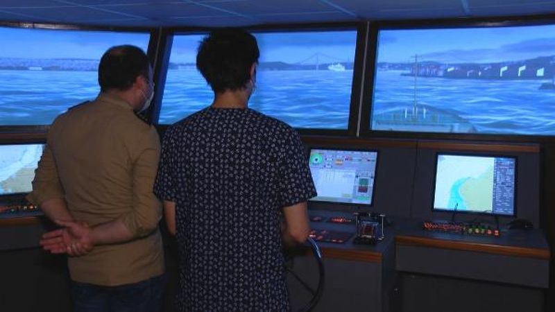 İÜ'de gemi simülatöründe uygulamalı kaptanlık eğitimi