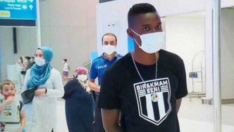 Beşiktaş'ın yeni transferi Mensah İstanbul'da