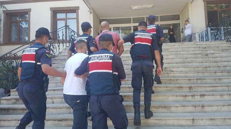 Balıkesir'de yarım milyonunu dolandırıcılara kaptırdı