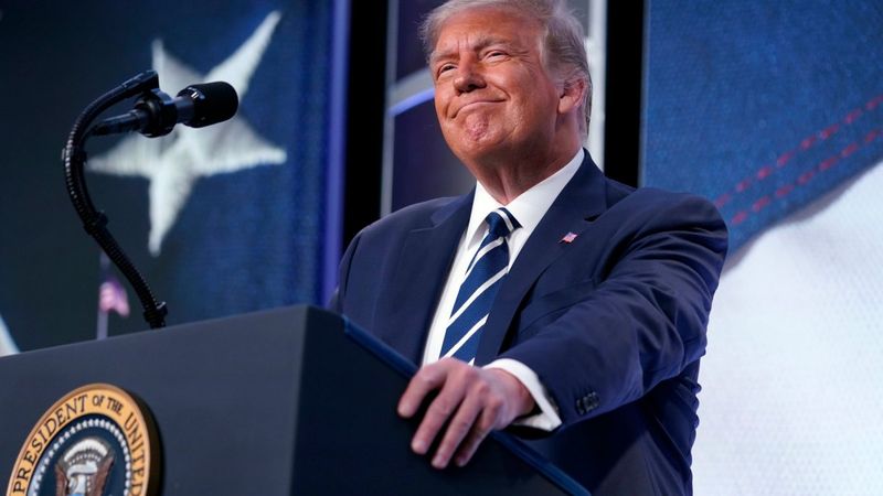 ABD'de Cumhuriyetçiler başkan adaylığına resmen Trump'ı gösterdi