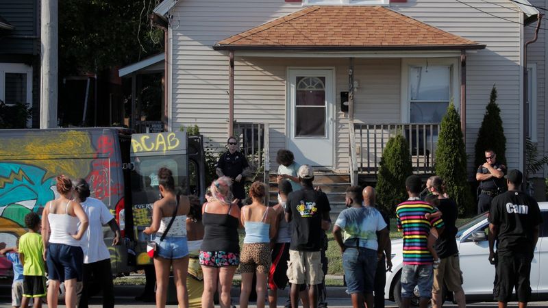 ABD polisinin barışçıl protestolarda yaptığı tutuklamalar tepki çekti