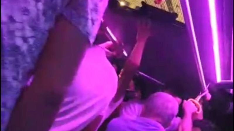 Diyarbakır'da, minibüste 'fazla yolcu taşıma' tartışması