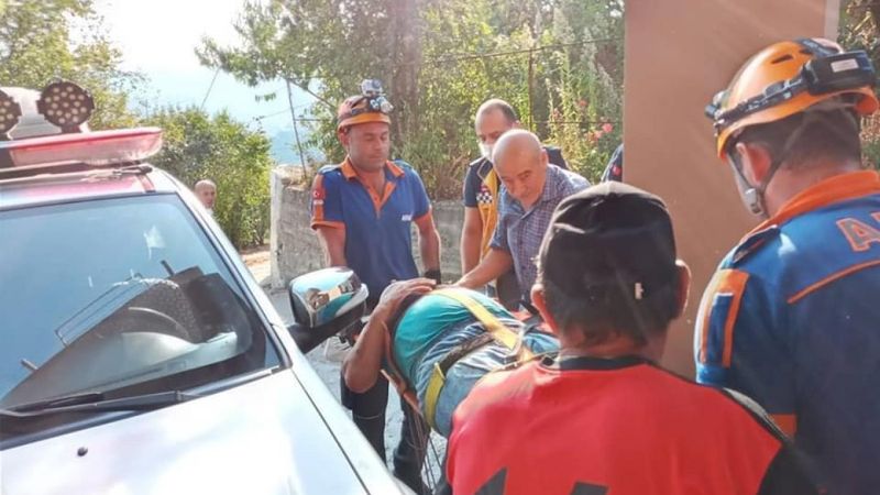 Zonguldak'ta 30 metrelik uçurumdan yuvarlanan kişi ağır yaralandı