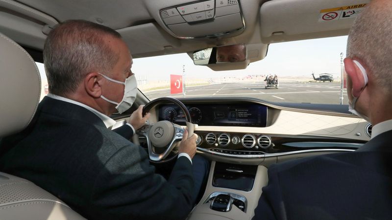 Cumhurbaşkanı Erdoğan'dan Ankara-Niğde Otoyolu'nda test sürüşü