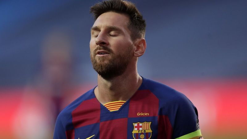 Lionel Messi, Barcelona'da 'şimdilik' kalıyor