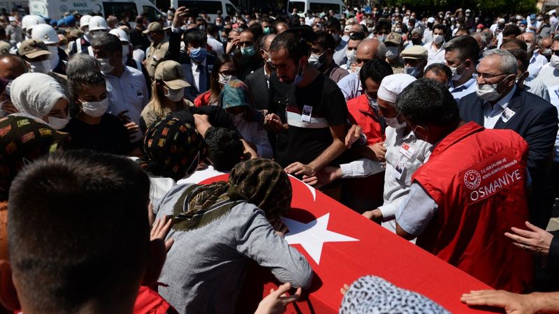 Giresun'da şehit olan Uzman Çavuş Sami Yılmaz son yolculuğuna uğurlandı