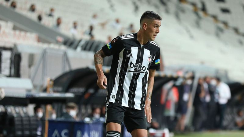 Beşiktaş, Enzo Roco ile yollarını resmen ayırdı