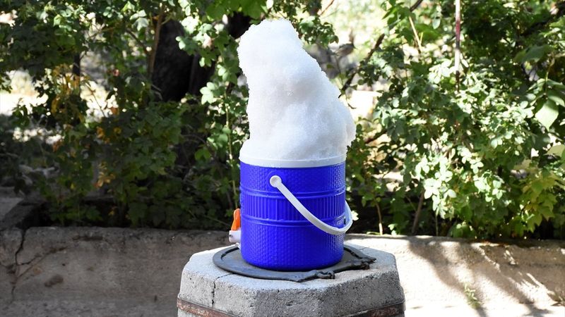 Kayseri'de 'kar kuyusu' geleneği asırlardır yaşatılıyor