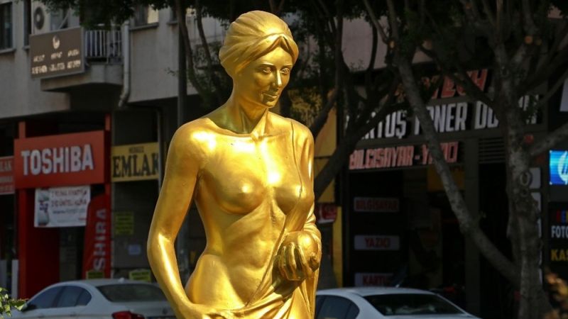 Antalya Altın Portakal Film Festivali için 57 Venüs heykeli dikildi