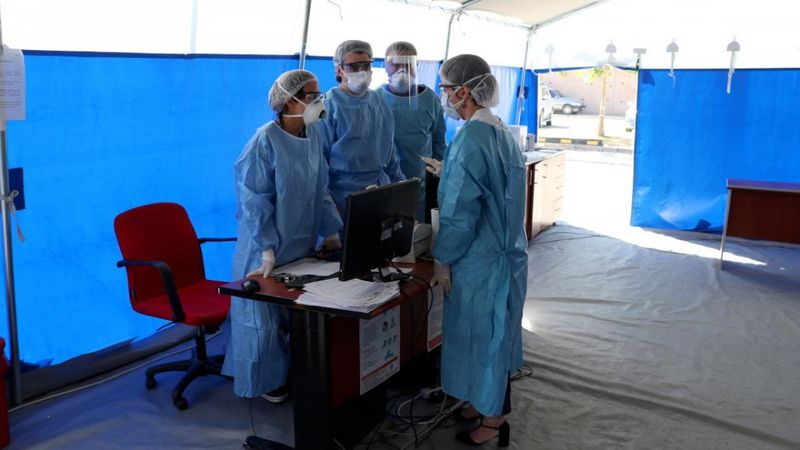 Acil servis doktorları: Burası bana virüs bulaşmaz diyenlerle dolu