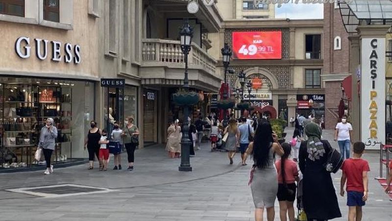 Balkan ülkelerinden turistler alışveriş için Türkiye’yi tercih ediyor