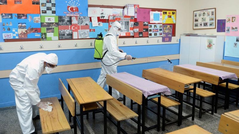 Bakan Ziya Selçuk, koronavirüse karşı okullarda alınan önlemleri açıkladı