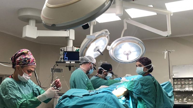 Antalya'da genç hastanın tüm dolaşım sistemi 20 dakika durduruldu