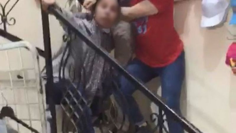 Kayseri'de gözü dönmüş adam, boğazını kestiği eşini boğmaya çalıştı