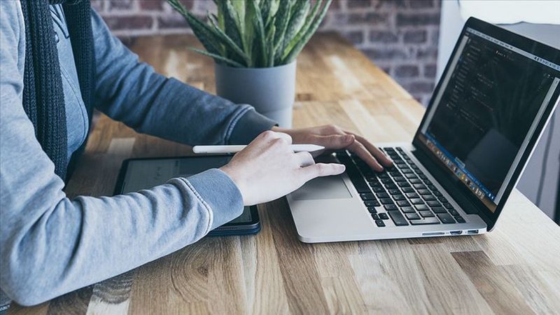 Koronavirüslü yaşam taşınabilir bilgisayar satışlarını patlattı