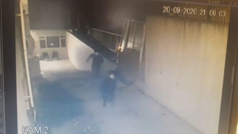 Sultangazi'de gasbedilen 3 kişi elleri arkadan bağlı evden kaçtı