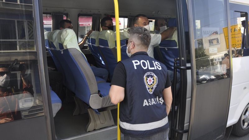 Tekirdağ'da polisten maske ve korona seferberliği