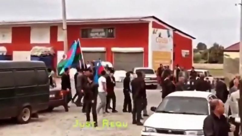 Azerbaycan işgal altındaki Fuzuli kentini kuşattı