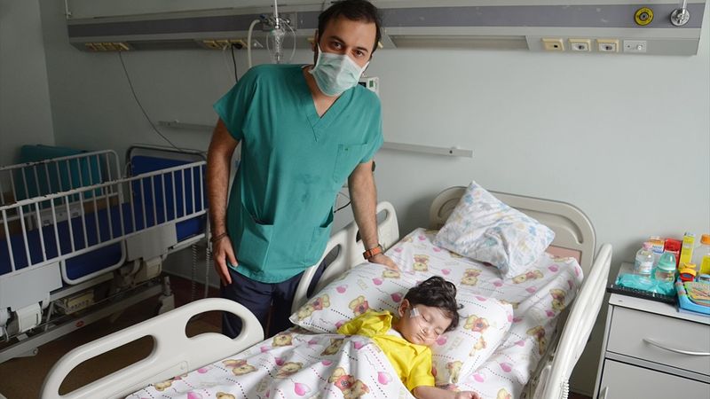 Minik Selahattin, 40 günlük yoğun bakım savaşını kazandı
