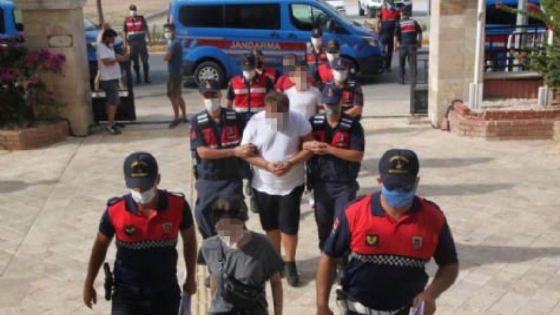 Didim'de 16 yaşındaki komşularına cinsel saldırıda bulunan 2 sapık tutuklandı