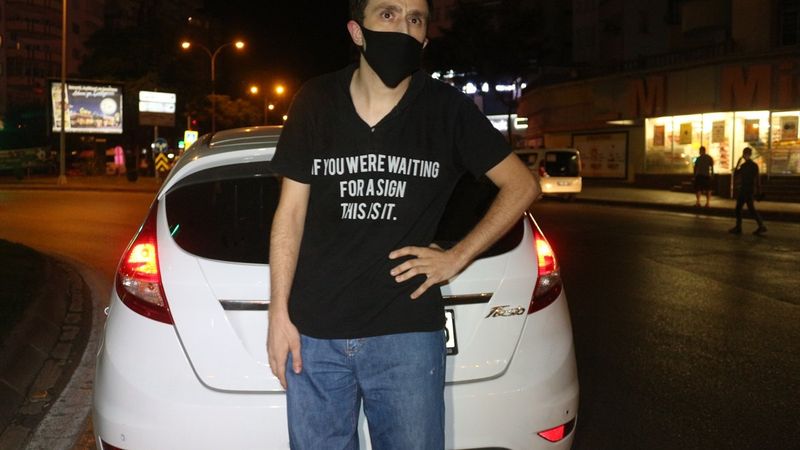 Adana'da köpeğe çarpan engelli sürücüyü dövdüler